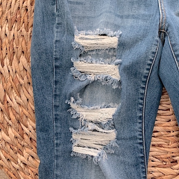 Judy Blue Destructed Skinny Fit Jean - Picture 9 of 16